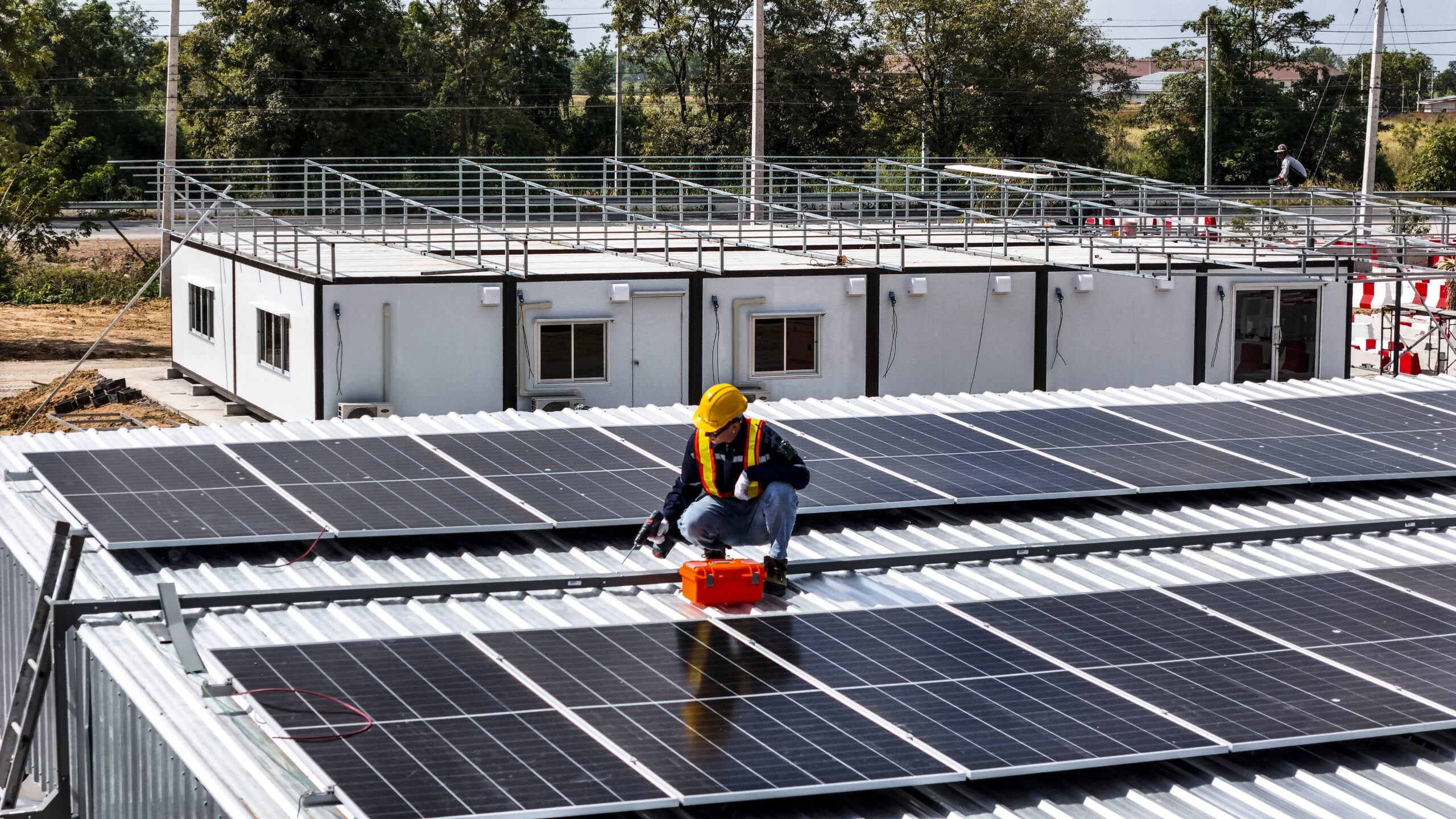 Projekt magazynu energii BESS przy farmie fotowoltaicznej